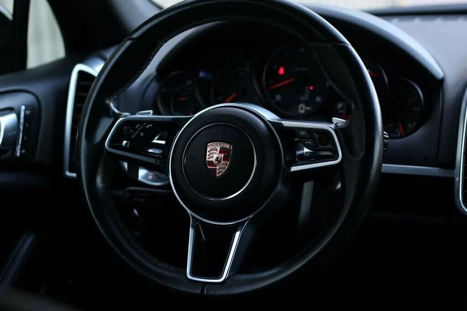 2016 Porsche 958 Cayenne - Image 11 of 15