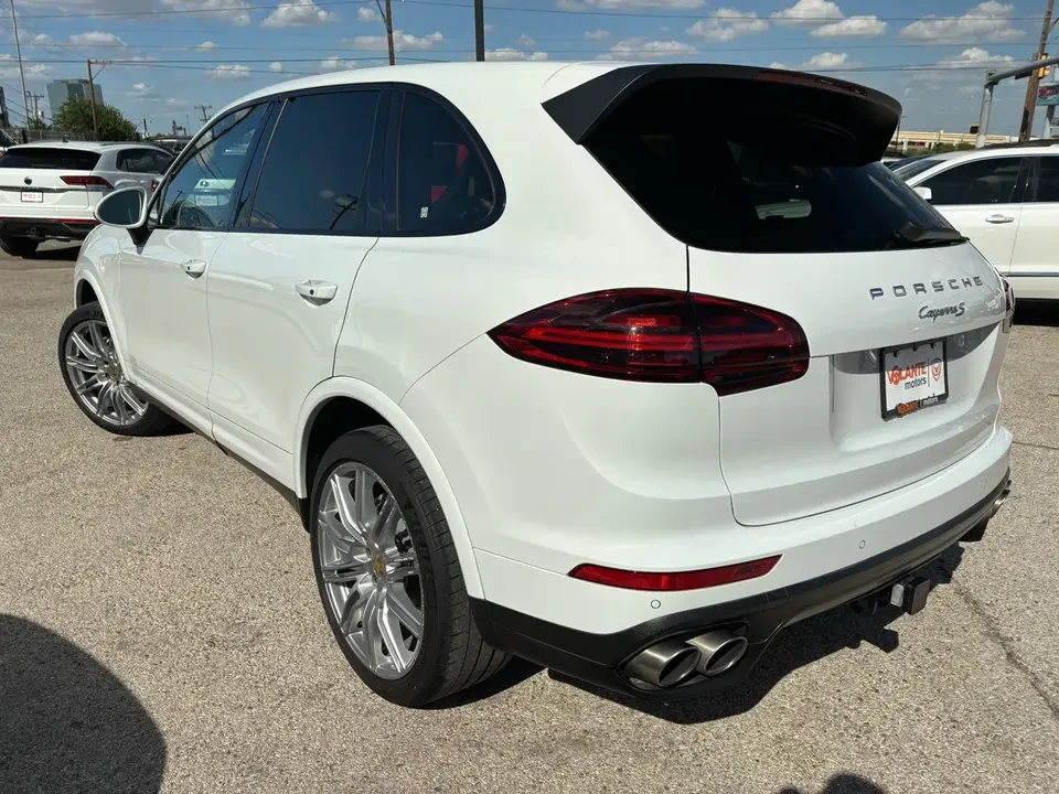 2016 Porsche 958 Cayenne S - Image 4 of 20