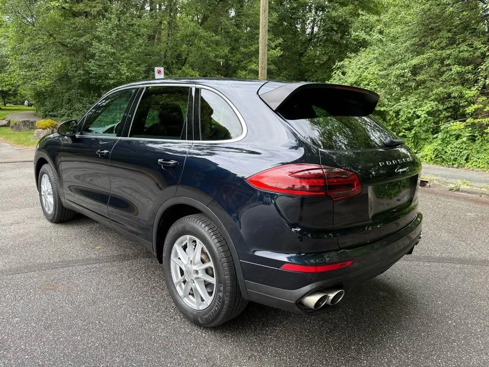 2016 Porsche 958 Cayenne S - Image 8 of 19