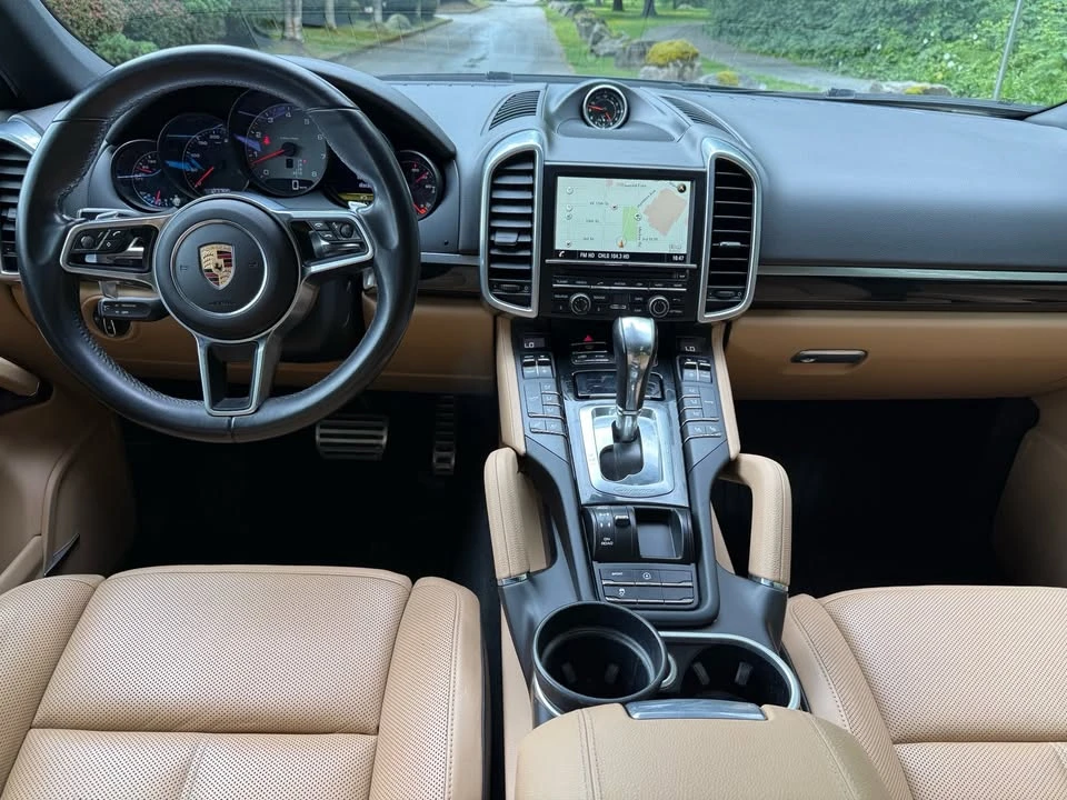 2016 Porsche 958 Cayenne S - Image 13 of 19