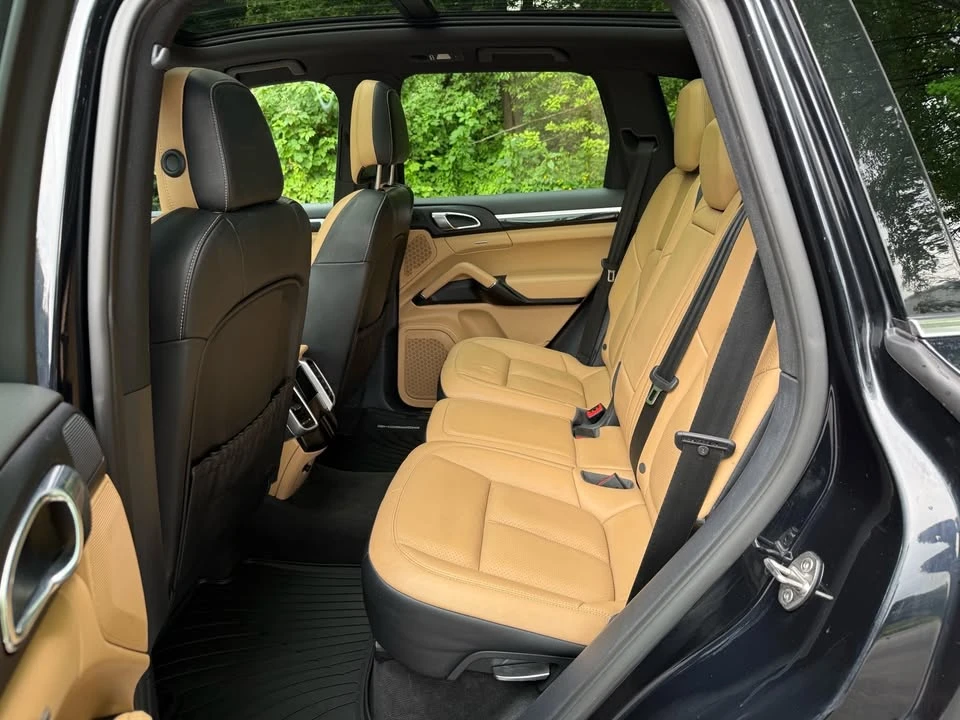 2016 Porsche 958 Cayenne S - Image 12 of 19