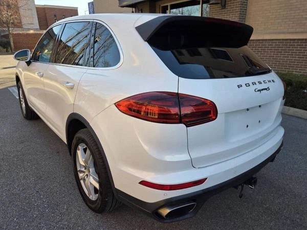 2016 Porsche 958 Cayenne - Image 6 of 17