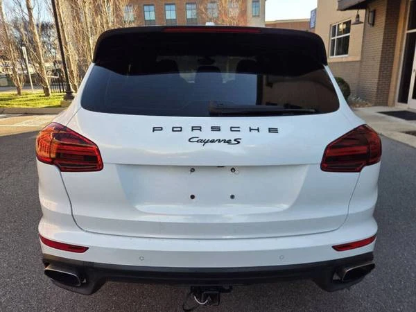 2016 Porsche 958 Cayenne - Image 5 of 17