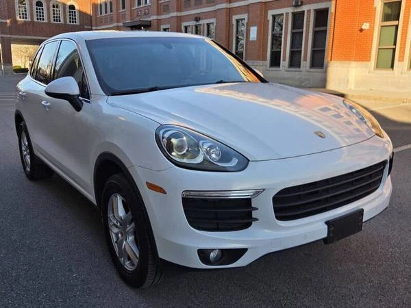 2016 Porsche 958 Cayenne - Image 9 of 17