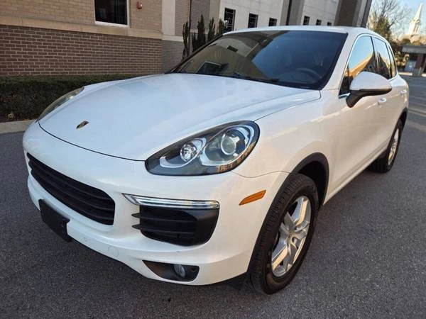 2016 Porsche 958 Cayenne - Image 8 of 17