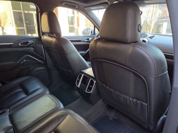 2016 Porsche 958 Cayenne - Image 13 of 17