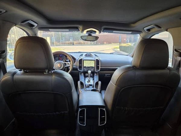 2016 Porsche 958 Cayenne - Image 15 of 17