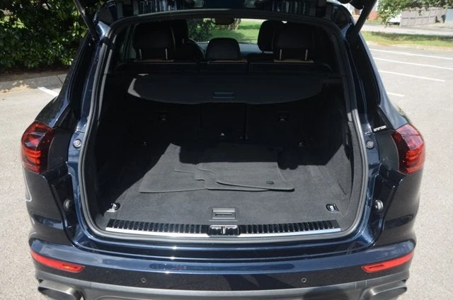 2016 Porsche 958 Cayenne - Image 24 of 25