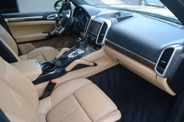 2016 Porsche 958 Cayenne - Image 4 of 25