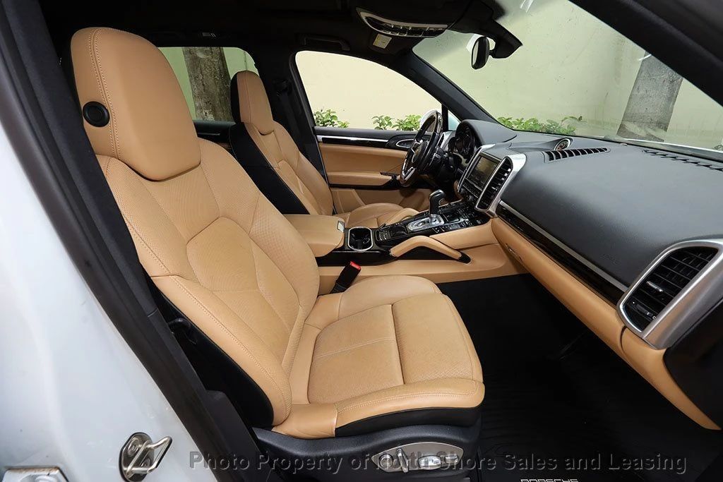 2016 Porsche 958 Cayenne - Image 7 of 12
