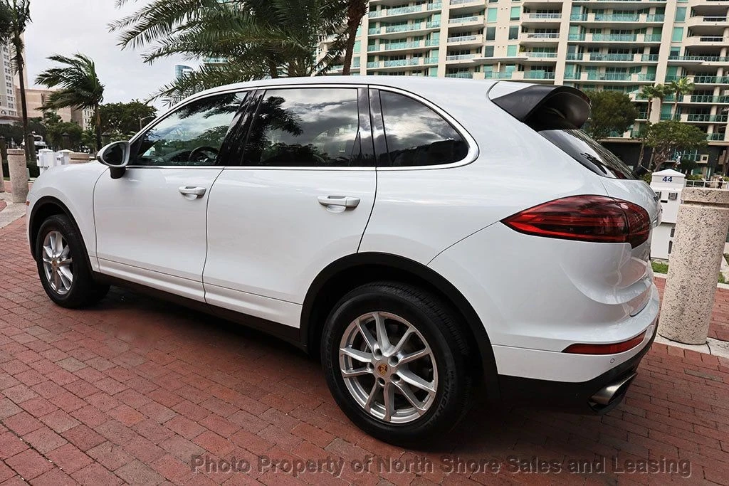 2016 Porsche 958 Cayenne - Image 5 of 12
