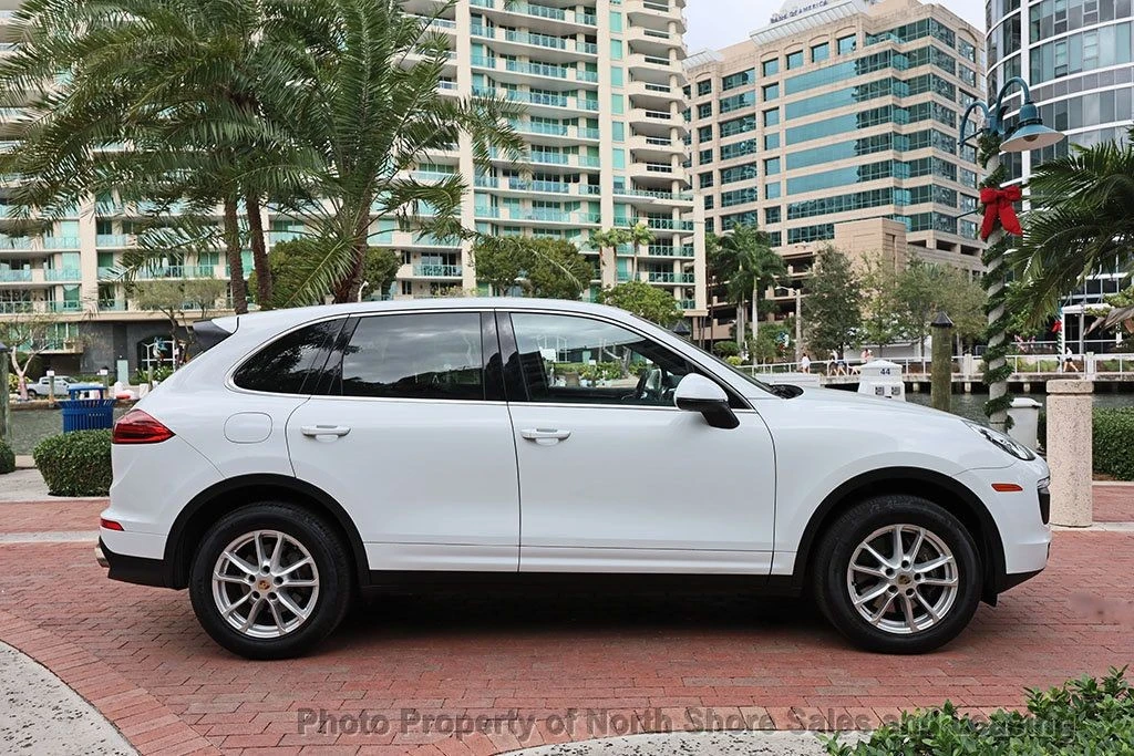 2016 Porsche 958 Cayenne - Image 3 of 12