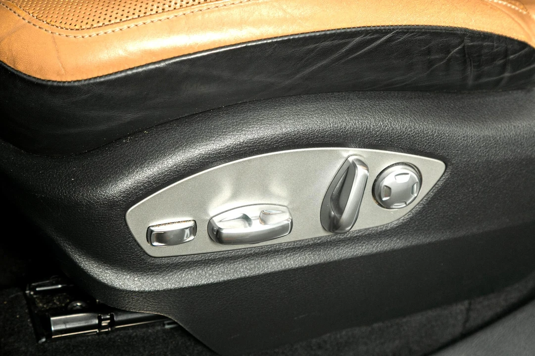 2016 Porsche 958 Cayenne - Image 21 of 21