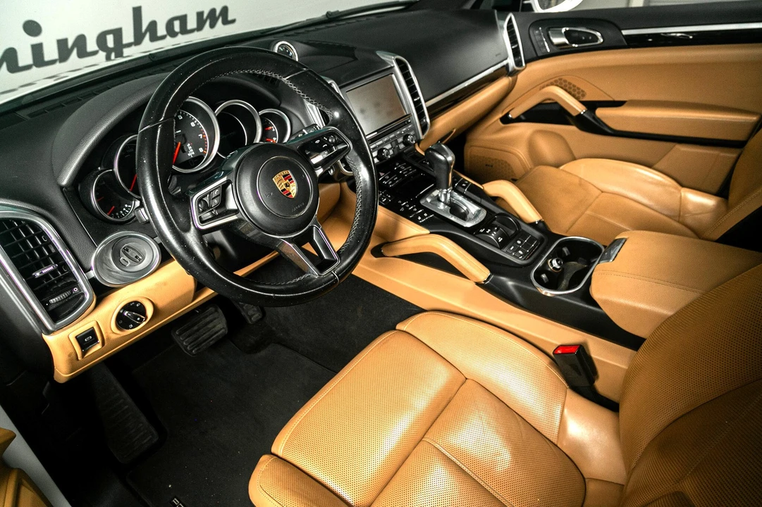 2016 Porsche 958 Cayenne - Image 2 of 21