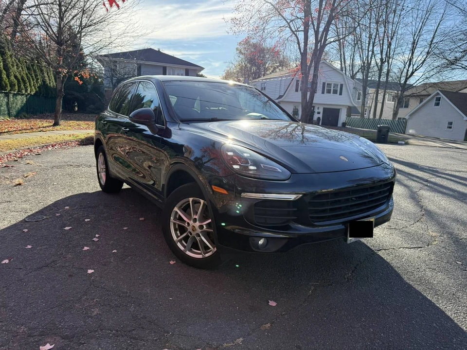 2016 Porsche 958 Cayenne - Image 5 of 24