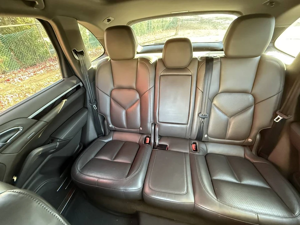 2016 Porsche 958 Cayenne - Image 23 of 24