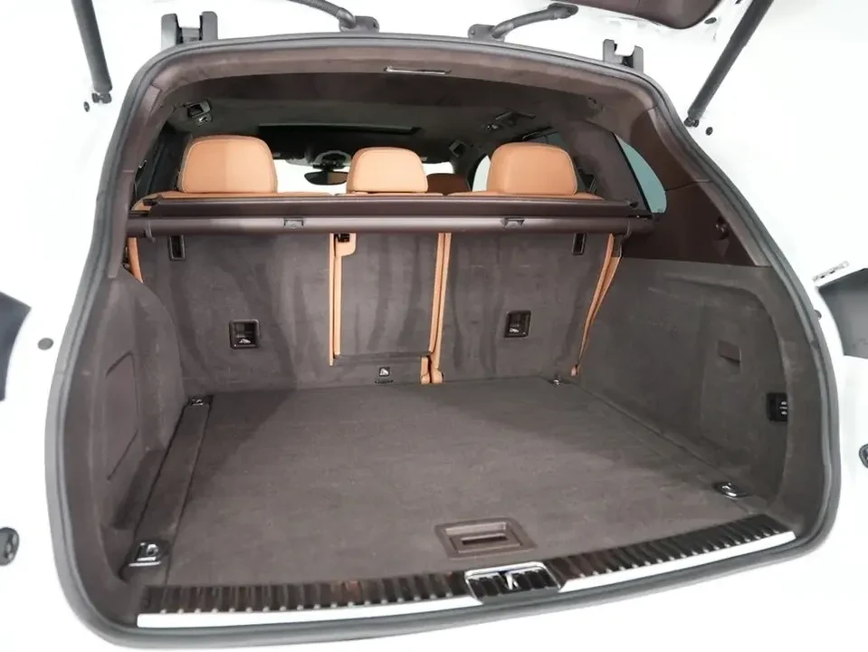 2016 Porsche 958 Cayenne GTS - Image 12 of 20
