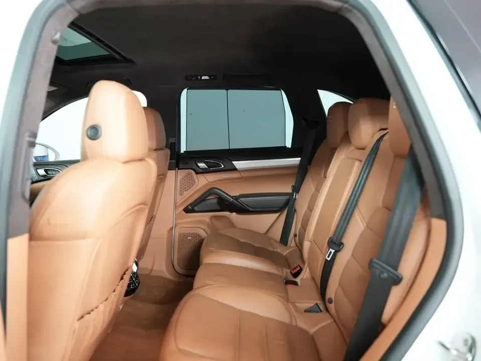 2016 Porsche 958 Cayenne GTS - Image 13 of 20