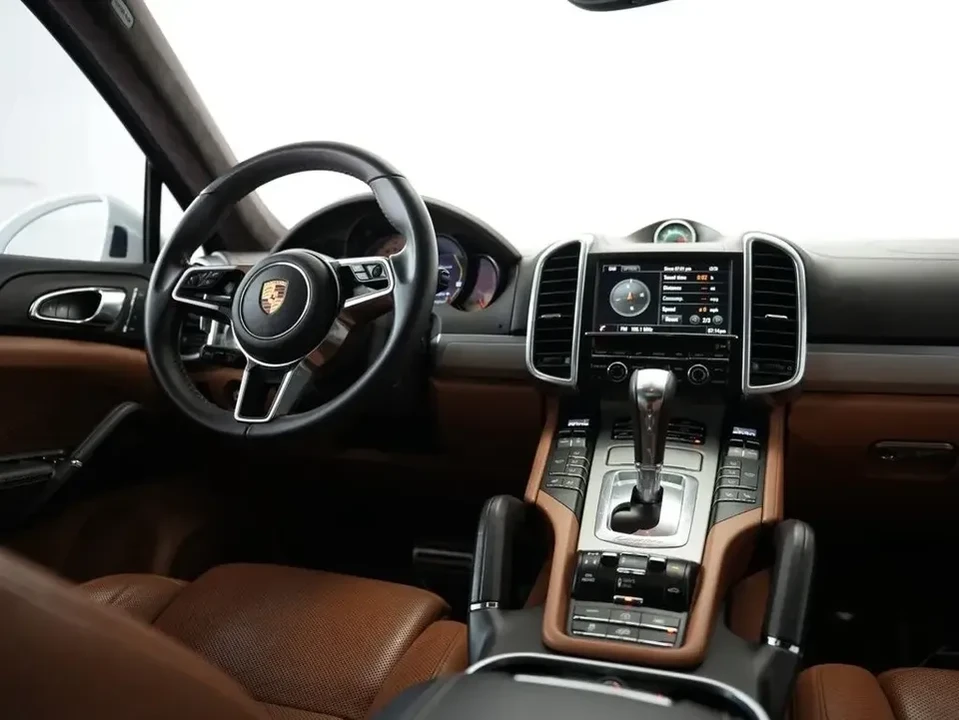 2016 Porsche 958 Cayenne GTS - Image 7 of 20