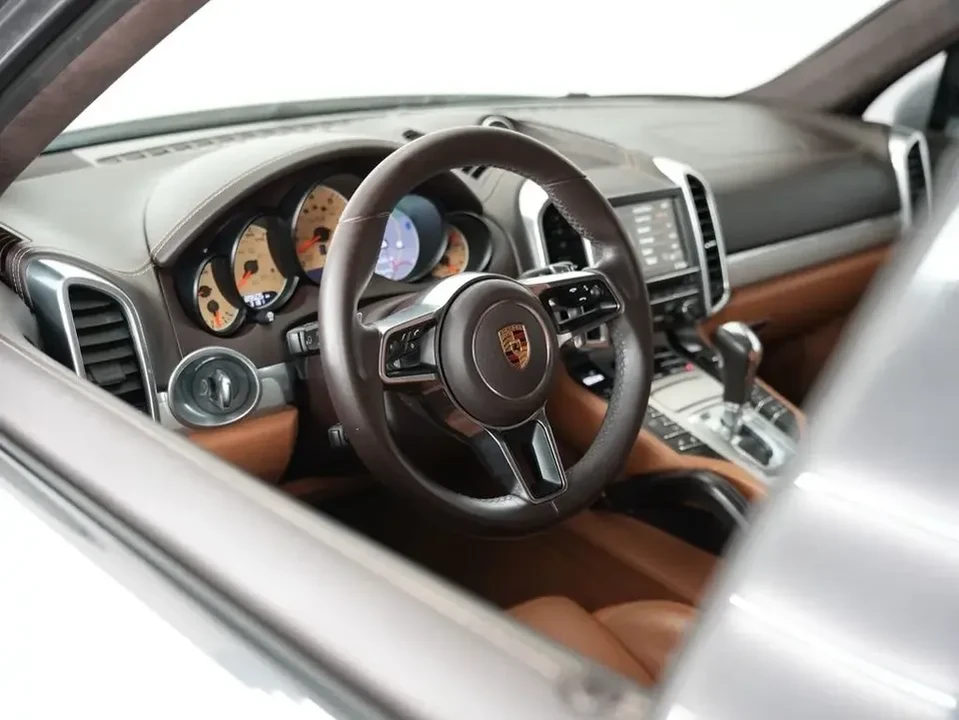 2016 Porsche 958 Cayenne GTS - Image 5 of 20