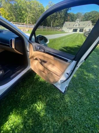 2016 Porsche 958 Cayenne - Image 13 of 21