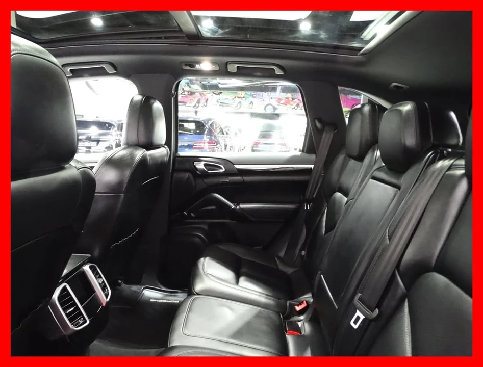 2016 Porsche 958 Cayenne - Image 12 of 19