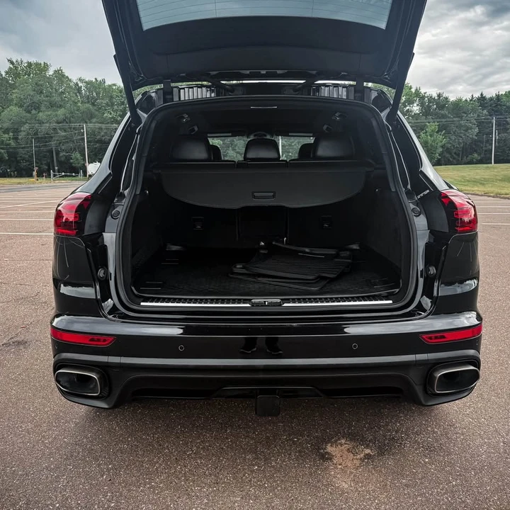 2016 Porsche 958 Cayenne - Image 9 of 16