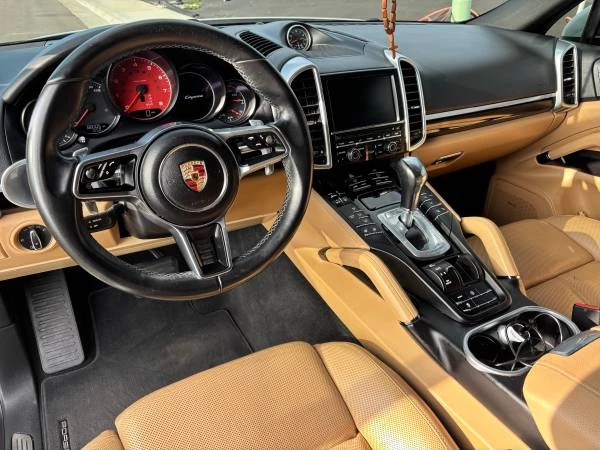 2016 Porsche 958 Cayenne - Image 14 of 21