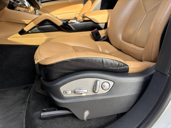 2016 Porsche 958 Cayenne - Image 13 of 21