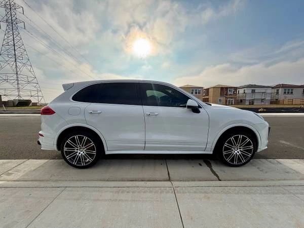 2016 Porsche 958 Cayenne - Image 8 of 21