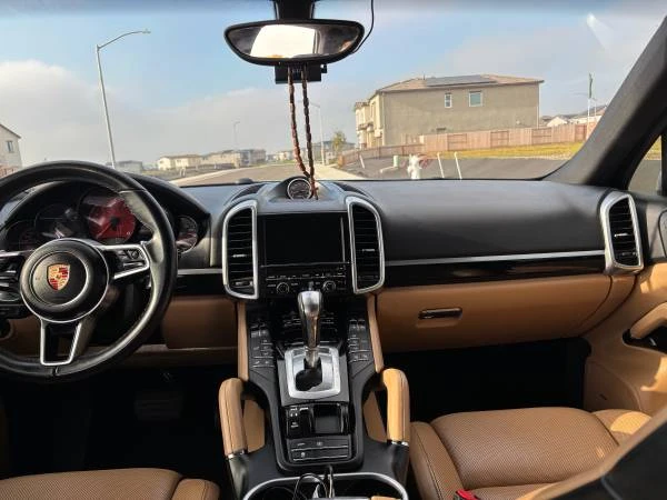 2016 Porsche 958 Cayenne - Image 16 of 21