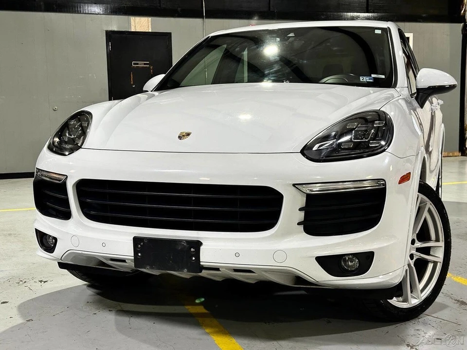 2016 Porsche 958 Cayenne - Image 4 of 24