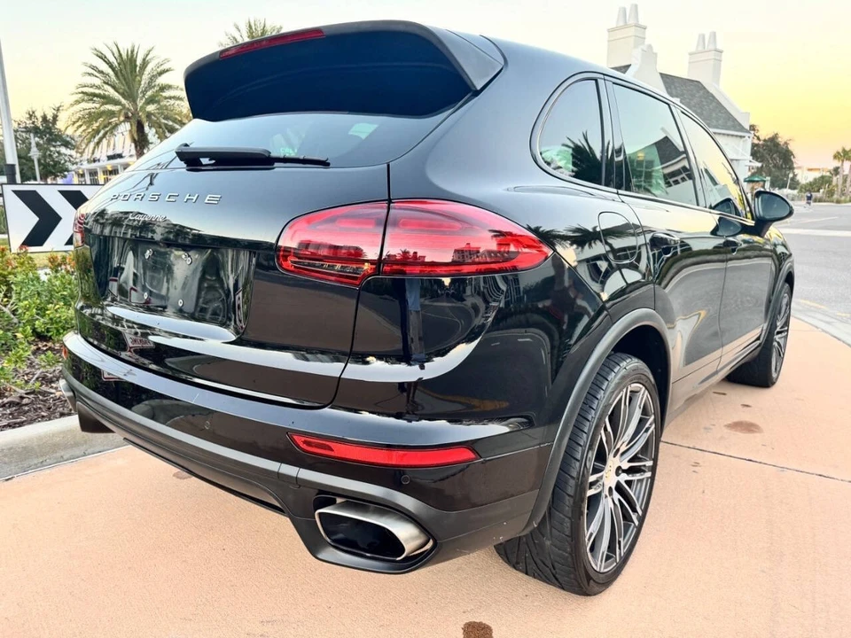 2016 Porsche 958 Cayenne - Image 8 of 21