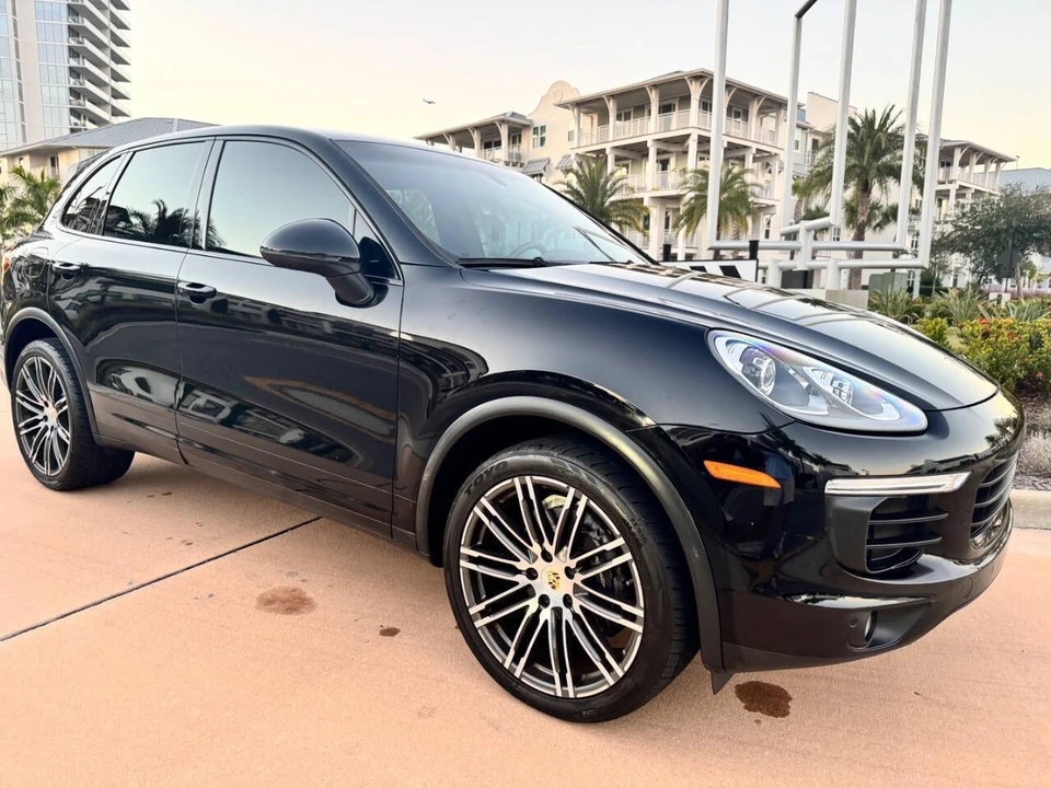 2016 Porsche 958 Cayenne - Image 11 of 21