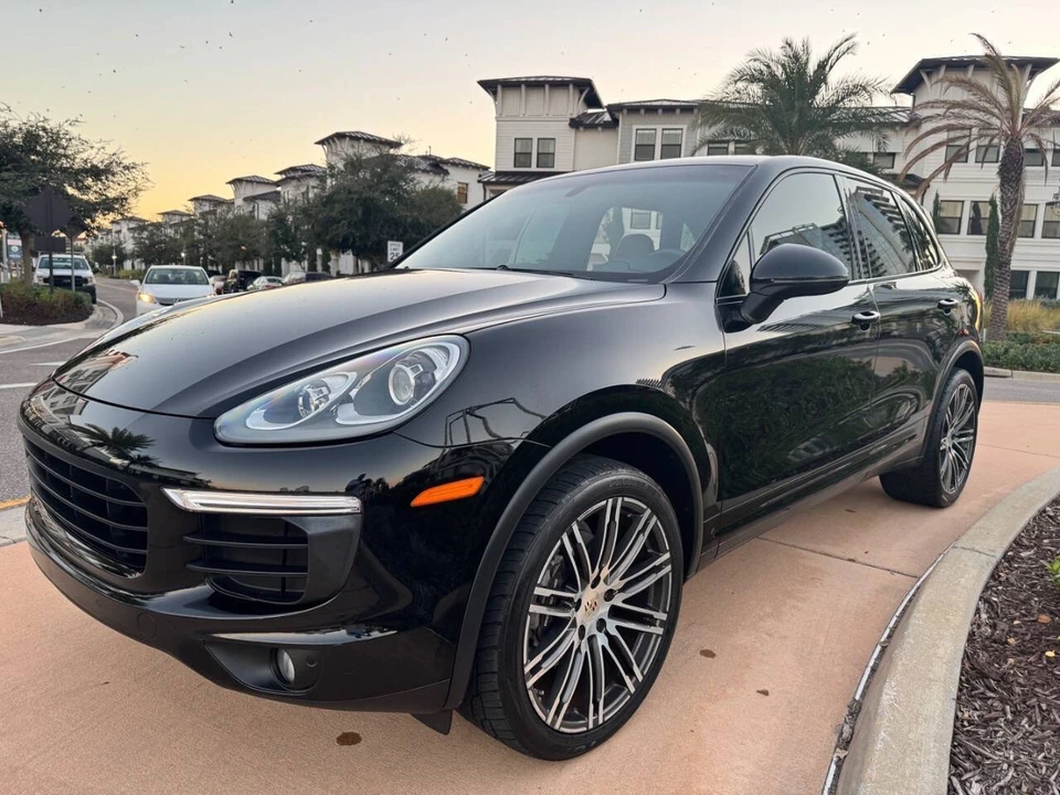 2016 Porsche 958 Cayenne - Image 2 of 21