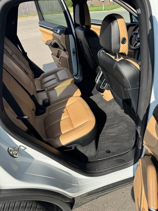 2016 Porsche 958 Cayenne - Image 6 of 19