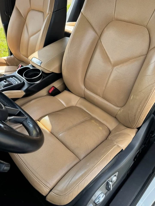 2016 Porsche 958 Cayenne - Image 12 of 19