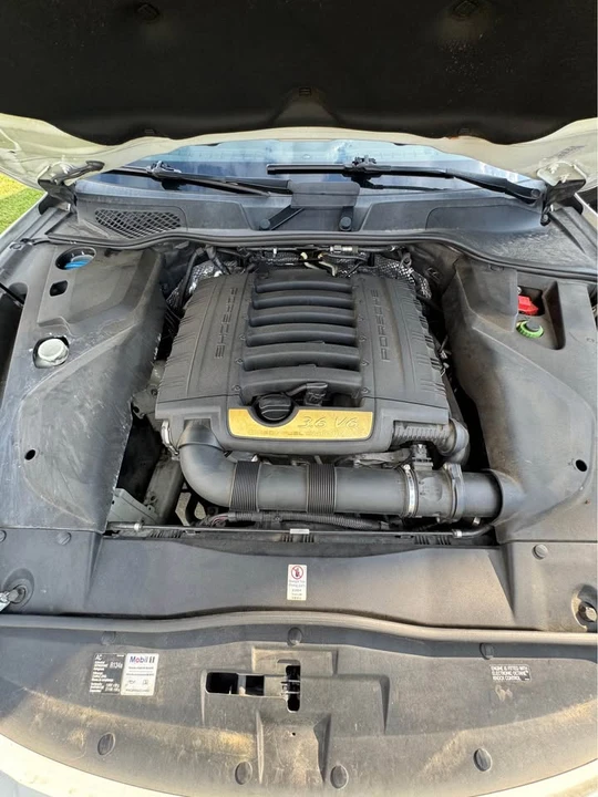 2016 Porsche 958 Cayenne - Image 17 of 19