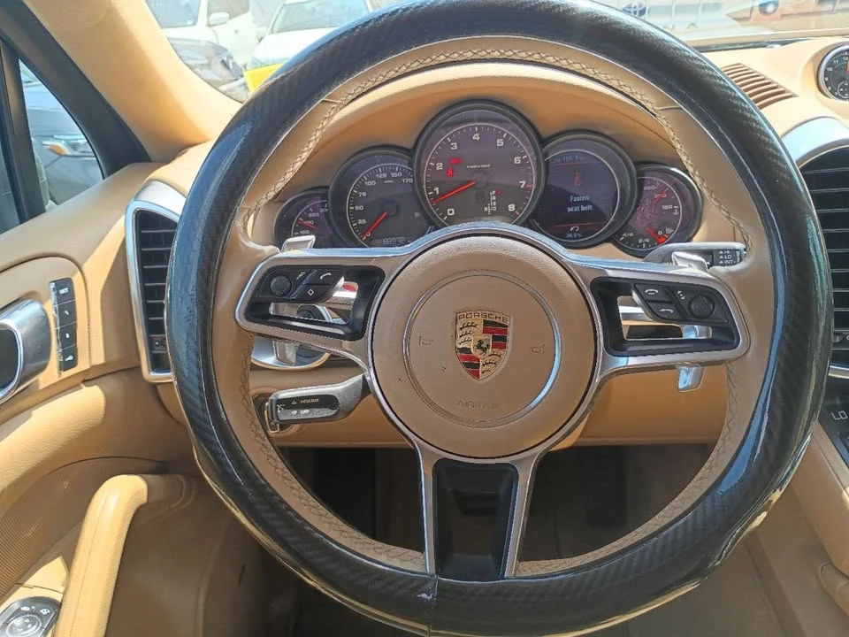 2016 Porsche 958 Cayenne - Image 6 of 20