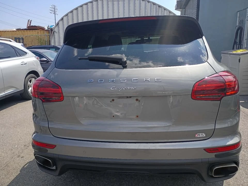 2016 Porsche 958 Cayenne - Image 18 of 20