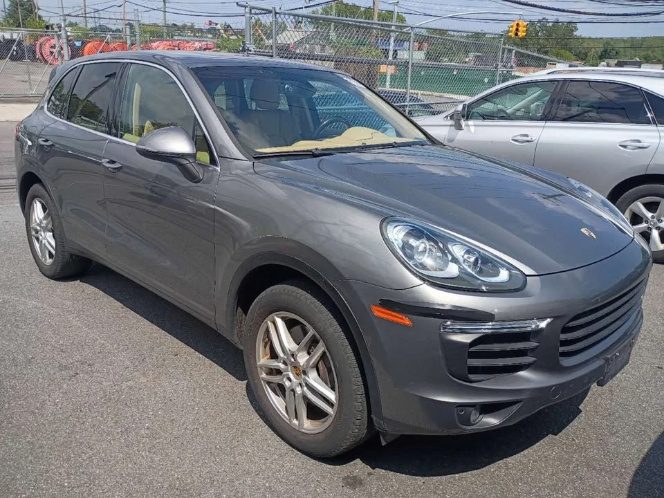 2016 Porsche 958 Cayenne - Image 3 of 20