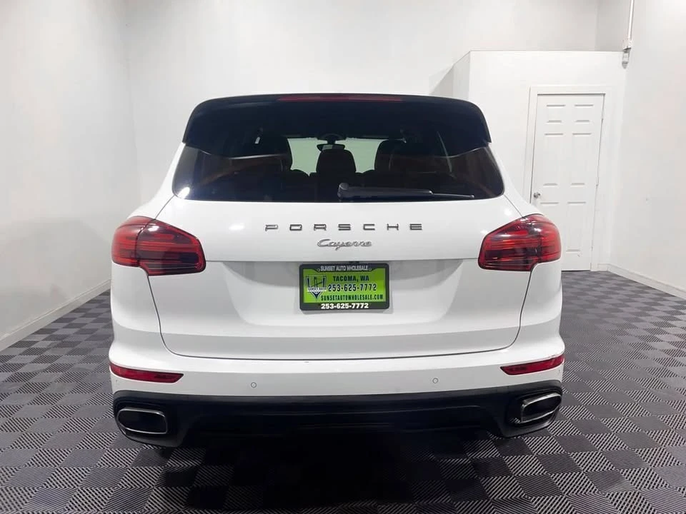2016 Porsche 958 Cayenne - Image 10 of 20