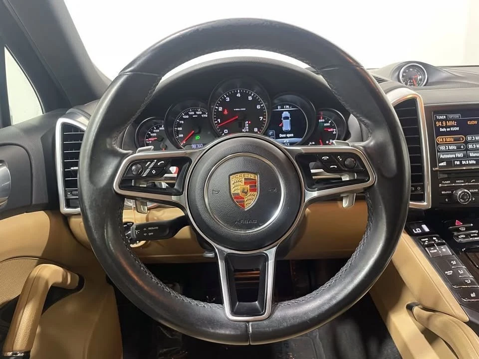 2016 Porsche 958 Cayenne - Image 13 of 20