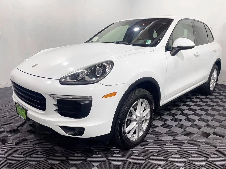 2016 Porsche 958 Cayenne - Image 8 of 20