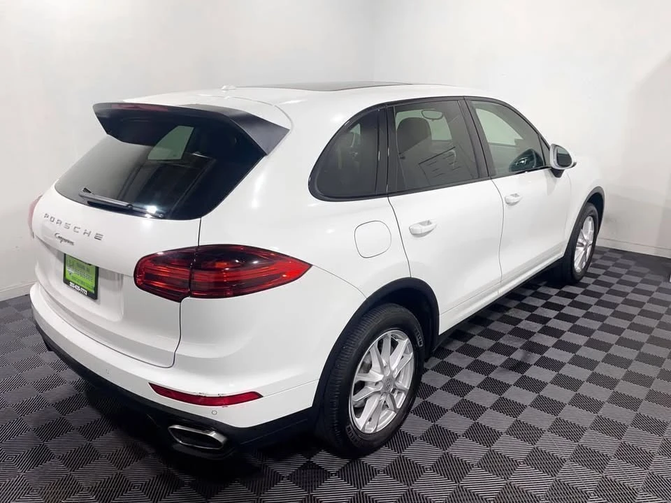 2016 Porsche 958 Cayenne - Image 4 of 20