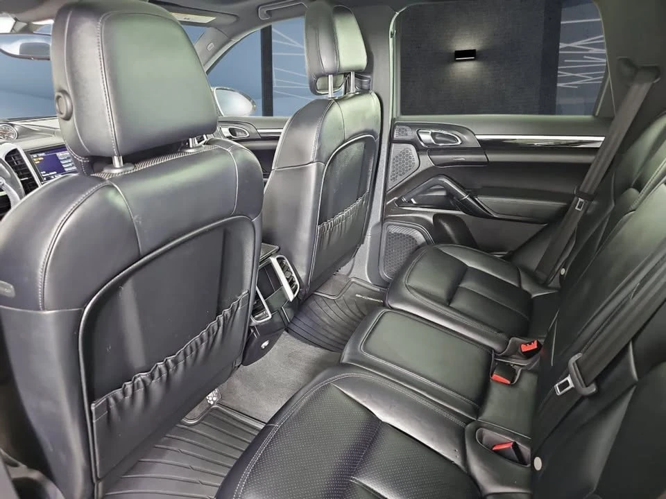 2016 Porsche 958 Cayenne - Image 11 of 20