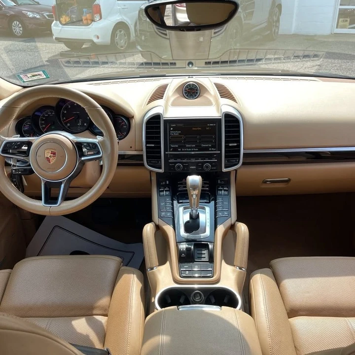 2016 Porsche 958 Cayenne - Image 16 of 20