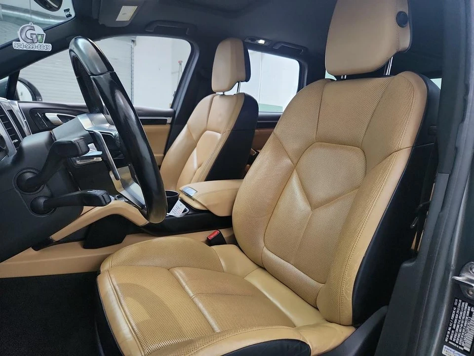 2016 Porsche 958 Cayenne - Image 14 of 31