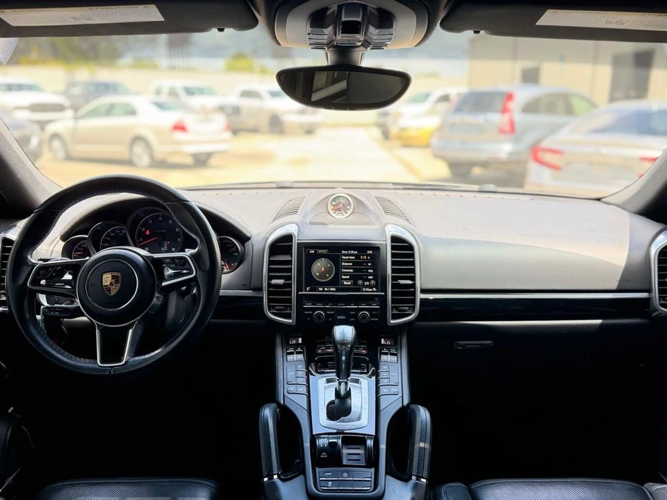 2016 Porsche 958 Cayenne - Image 26 of 31