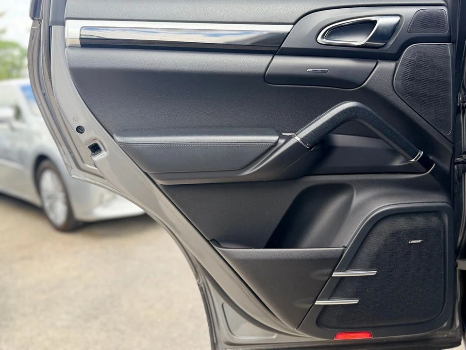 2016 Porsche 958 Cayenne - Image 21 of 31
